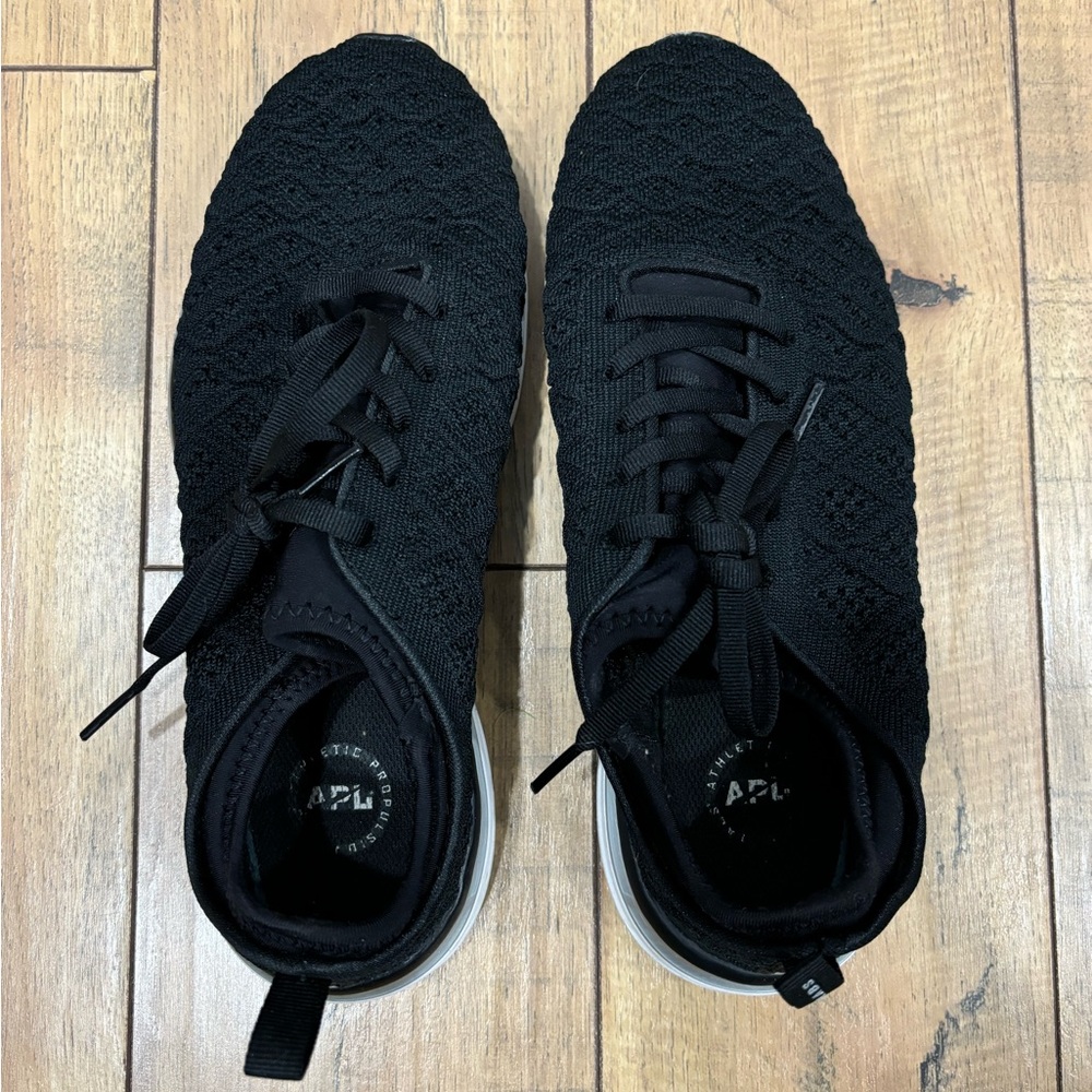 APL Sneakers
